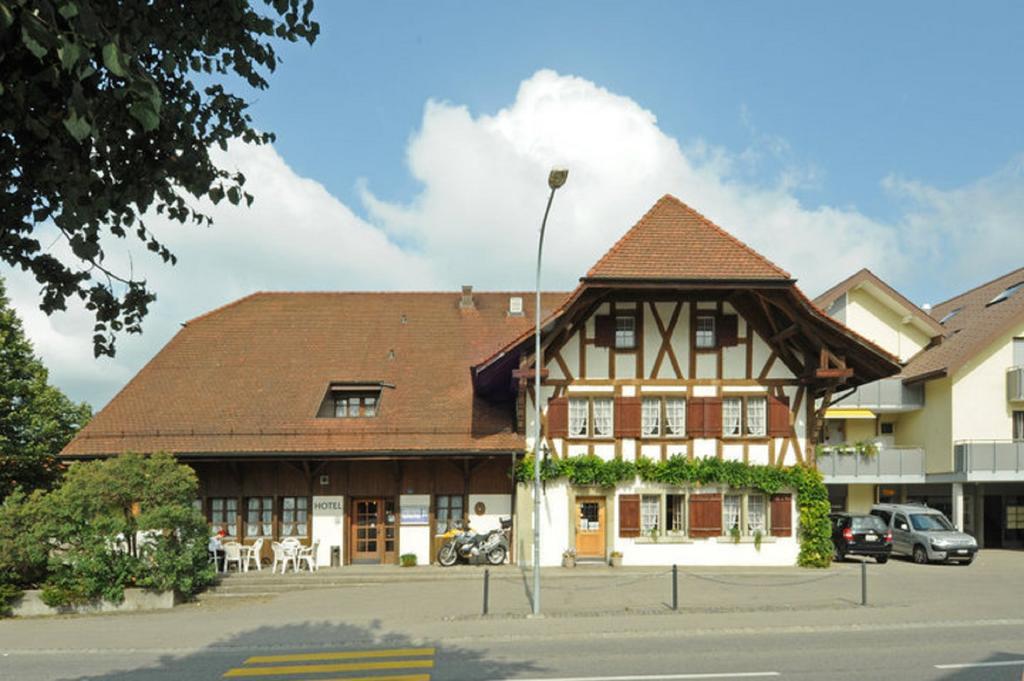 ホテル Gasthof Buhl Schwarzenburg エクステリア 写真